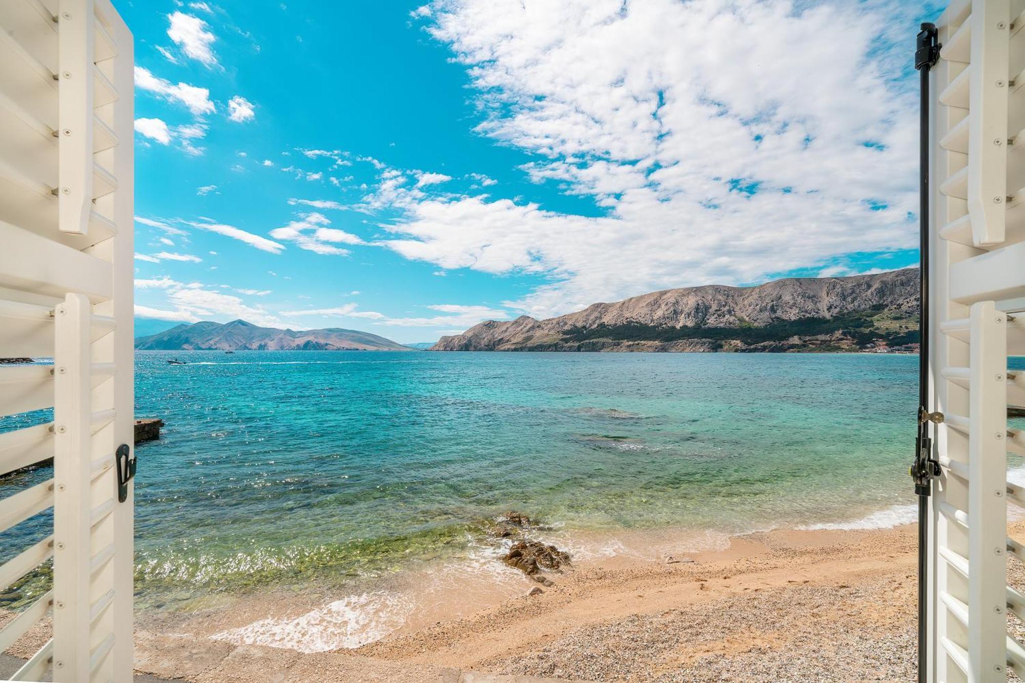 Apartment Nora By The Beach Baska  Ngoại thất bức ảnh